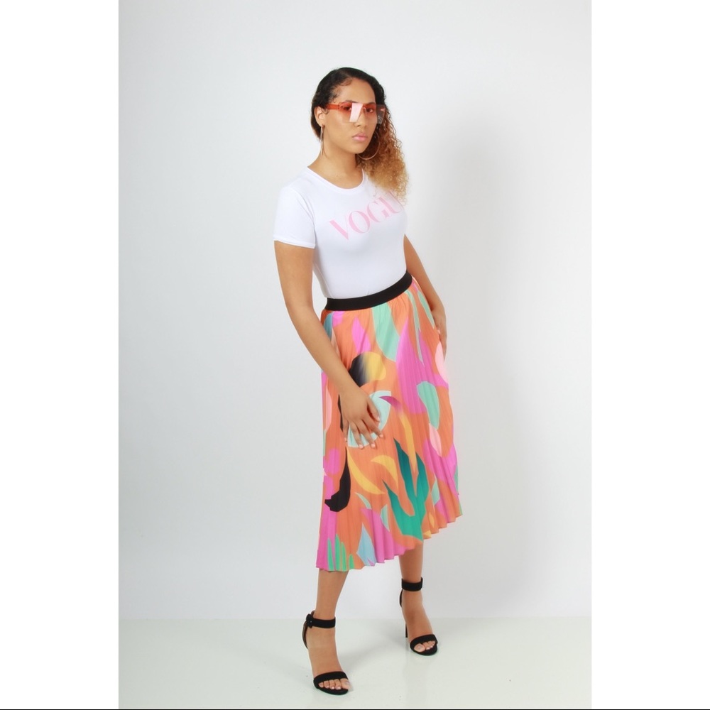 Multi color accordion skirt.